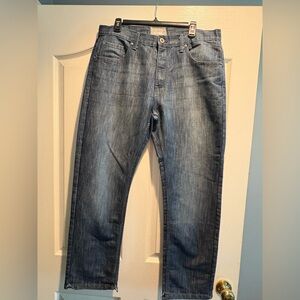 Alexander Julian Men's Faded Blue Straight-Leg Jeans